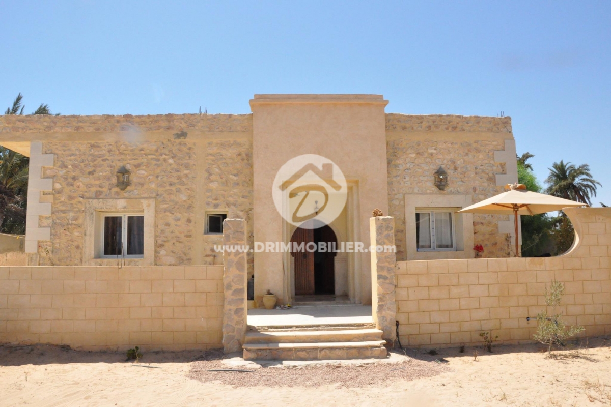 L 149 -                            بيع
                           Villa Meublé Djerba